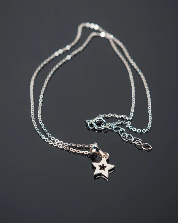 Superstar necklace